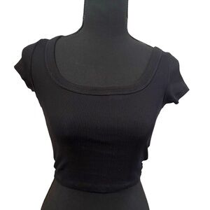 Women’s juniors H&M Divided black ribbed crop top size XS